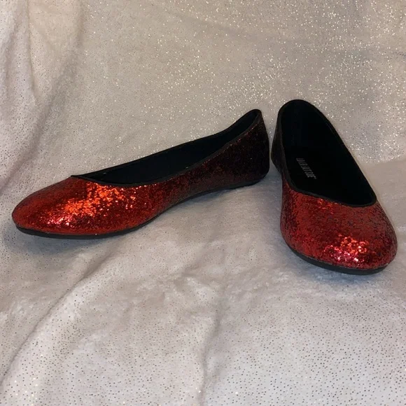 Ruby Red Ombré Ballet Flats NWT - Picture 2 of 5